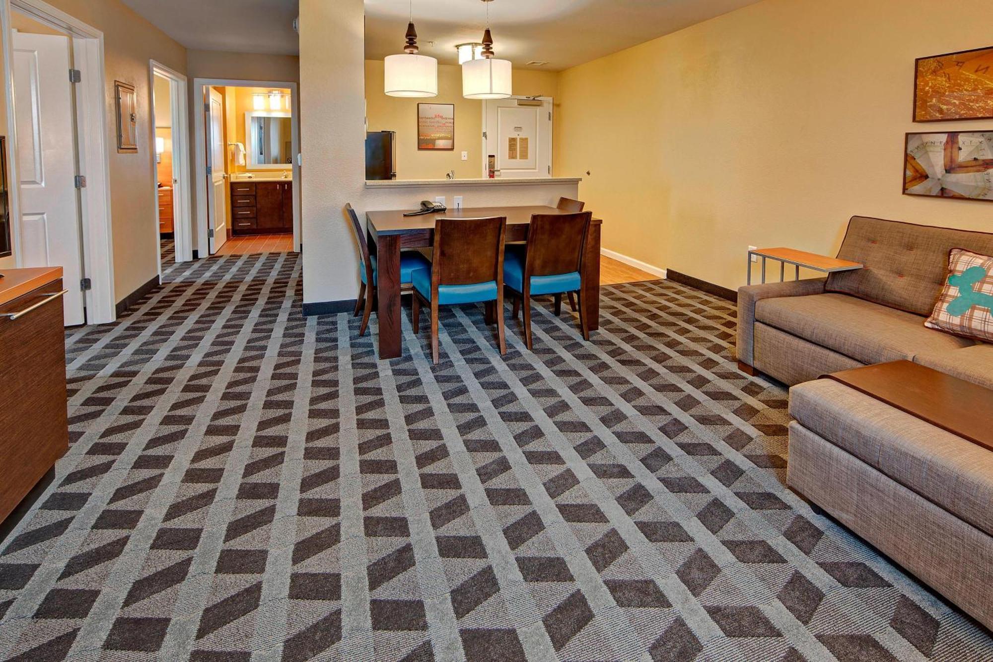 Towneplace Suites By Marriott Хатисбург Екстериор снимка